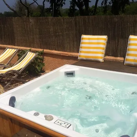 Bed & Breakfast Domaine De Fauveau
