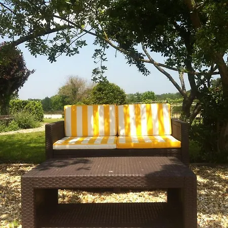 Domaine De Fauveau *