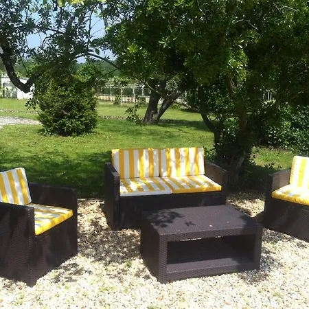 Bed and Breakfast Domaine De Fauveau